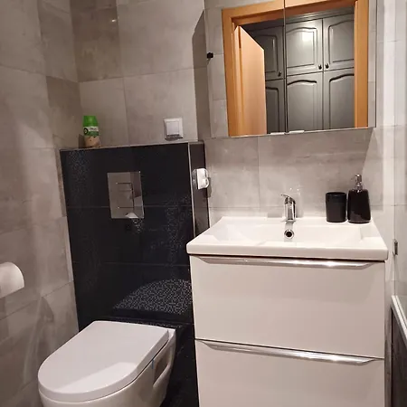 Apartament Orlowo Morze I Las Apartment *